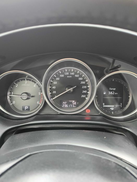 Vând Mazda cx5 mai multe detalii la Nr de telefon