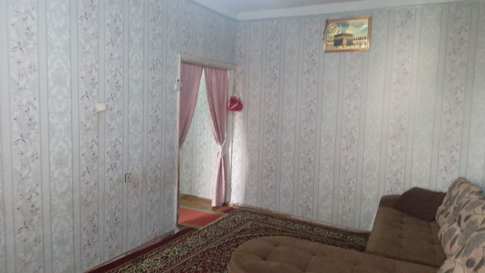 Срочно! Квартира на Башлык 2/5/5 общ пл 50м ,ор-р 127 школа
