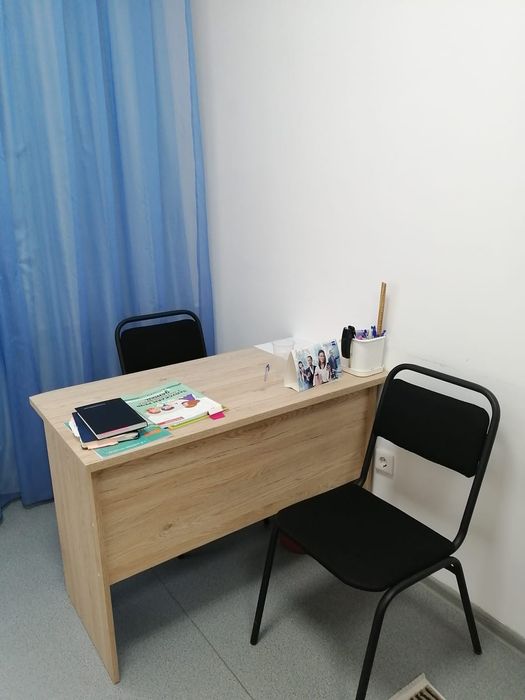 Стол письменный-25000. . В отличном состоянии.