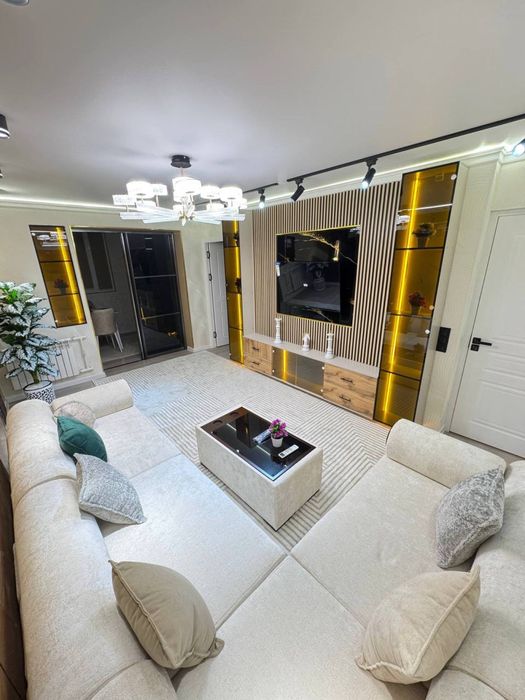 Метро НОВЗА 3*4/2/4 Авторскый ремонт. 72кв.м