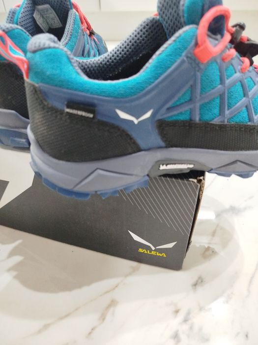 Детски обувки Salewa номер 33