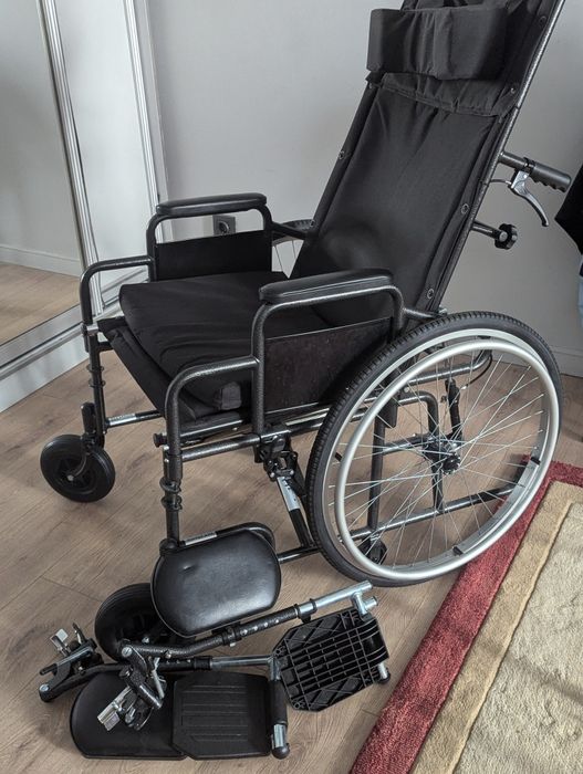 Продам коляску,  кресло-коляска silver110 51 см 130 кг серый, черный