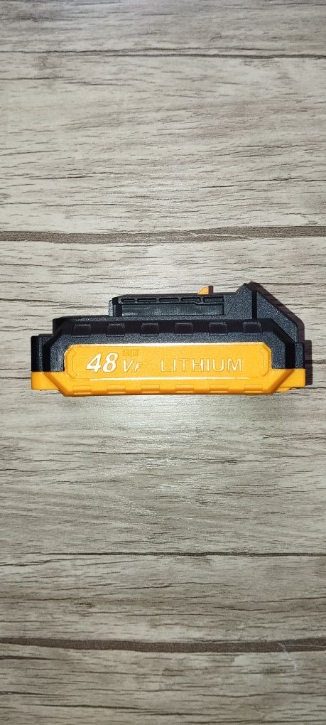 Шуруповерт DeWalt 48V PRO