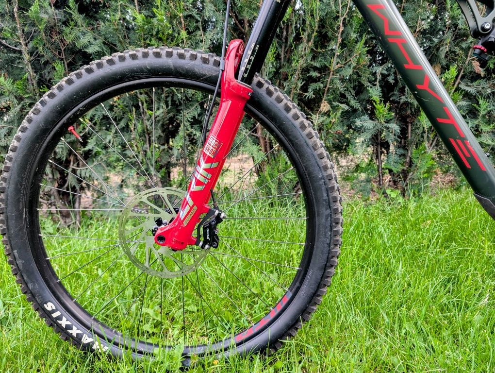 Планински велосипед White T-160S,не е Specialized, Scott, Canyon,Cube