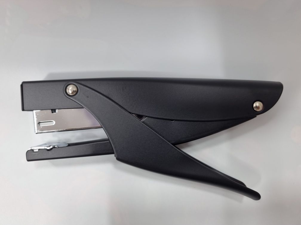 Stapler 0346   vs   0358   deli