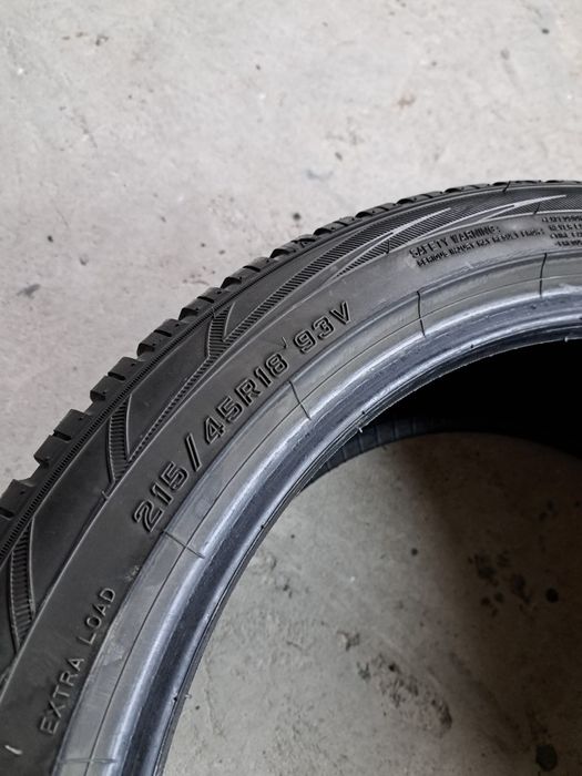 2 anvelope iarnă 215 45 r18 Falken