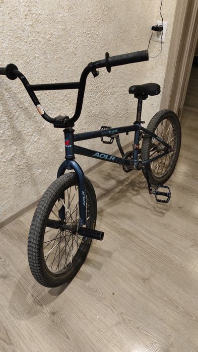 Продам трюковой велосипед Bmix в отличном состоянии.