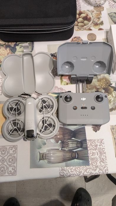 Dronă DJI  Neo  + Telecomandă DJI RC-N2