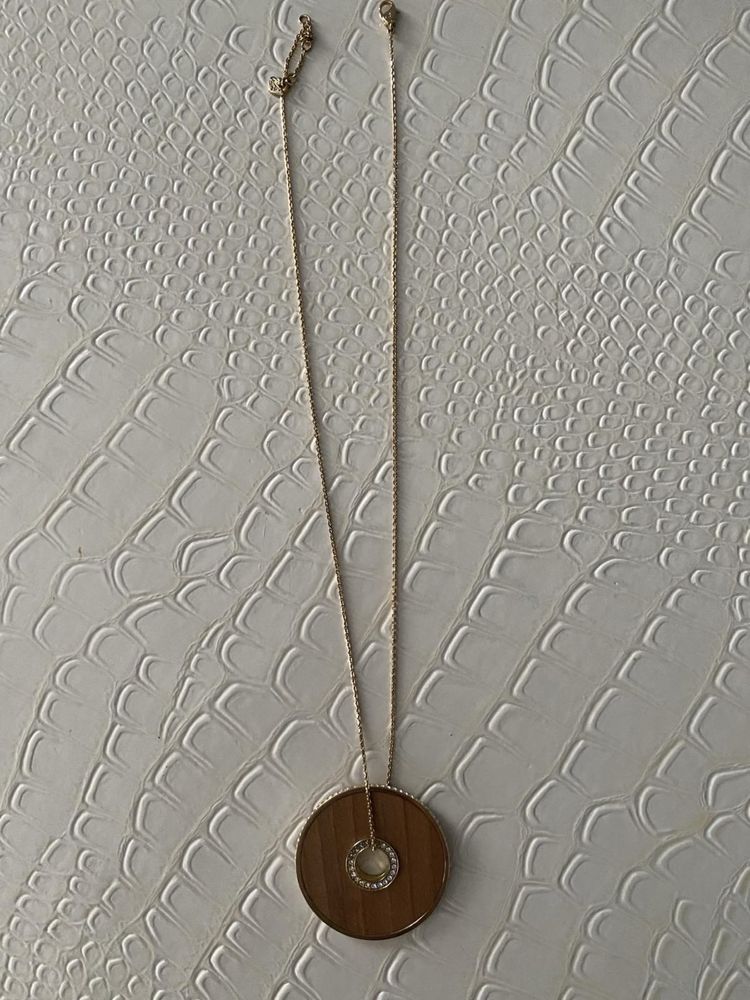 Колие Swarovski.