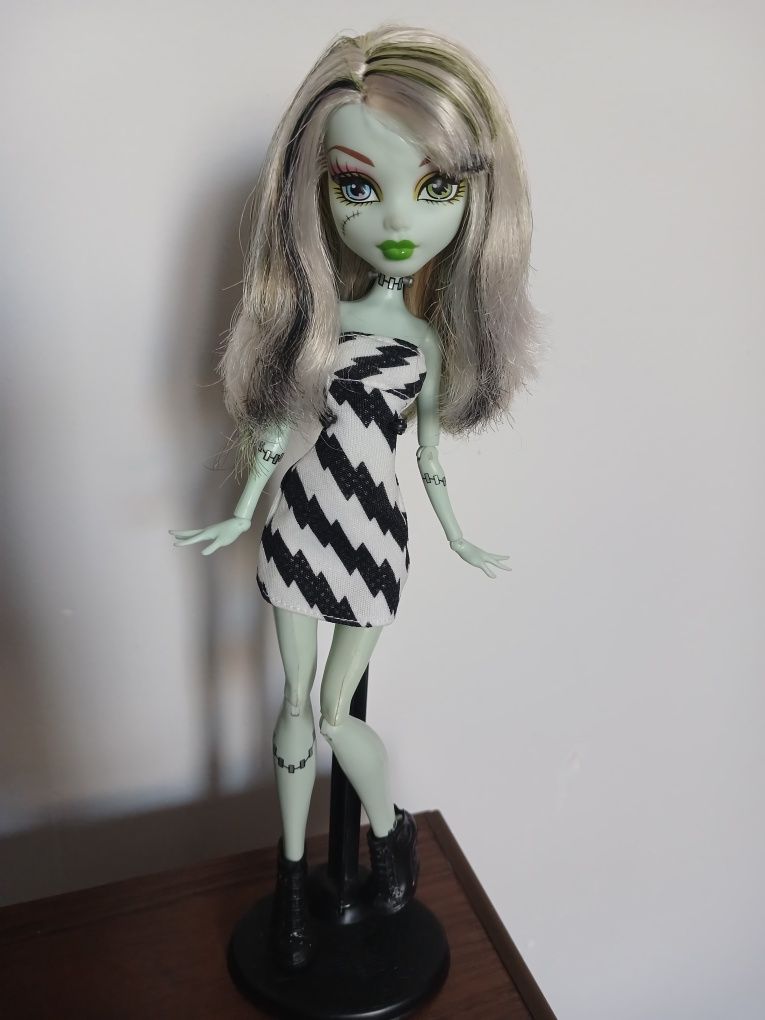 кукла монстер хай, monster high Френки Штейн