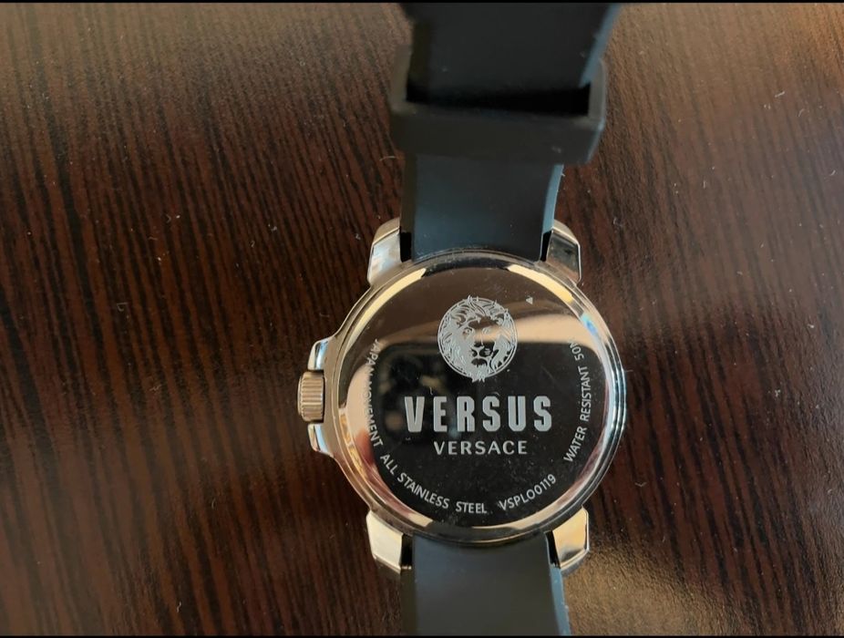 Ceas Versus Versace