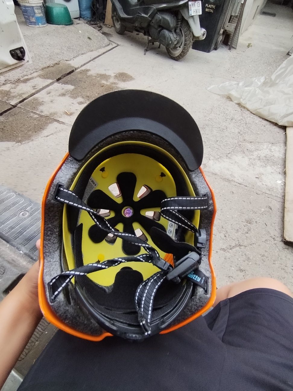 Casca pentru a merge cu bicicleta