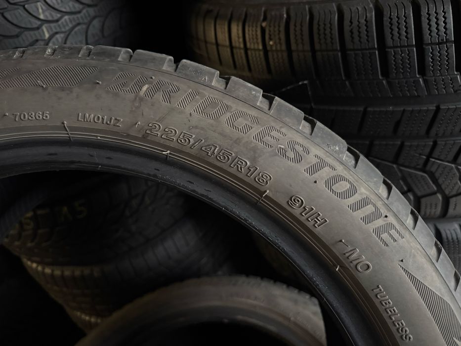 Anvelope Bridgestone iarna 225 45 18