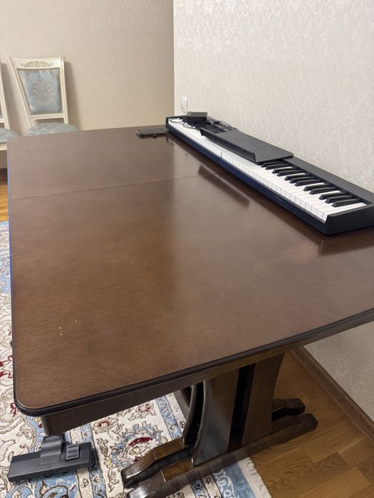 Продам раздвижной стол