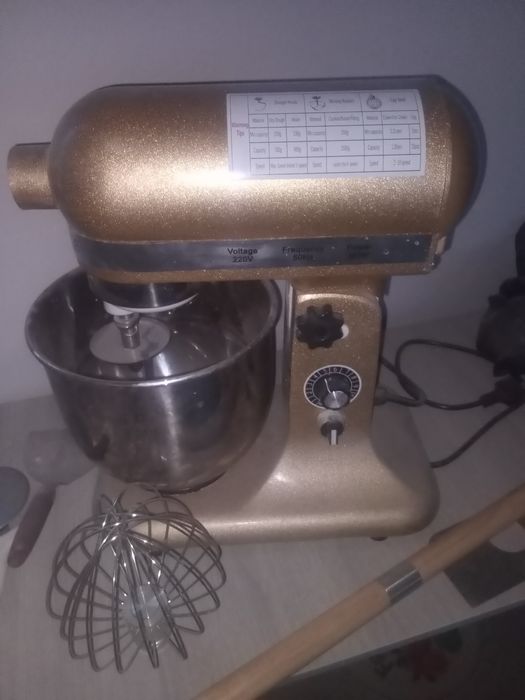 Сотилади Турк печка, тостер,фритюр,хамир мешалка ,холодильник сотилади