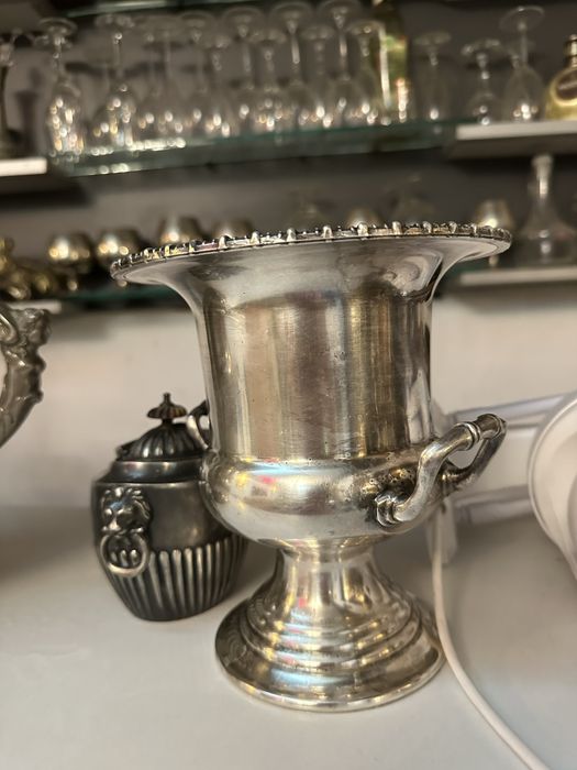 Cuier vintage bronz masive