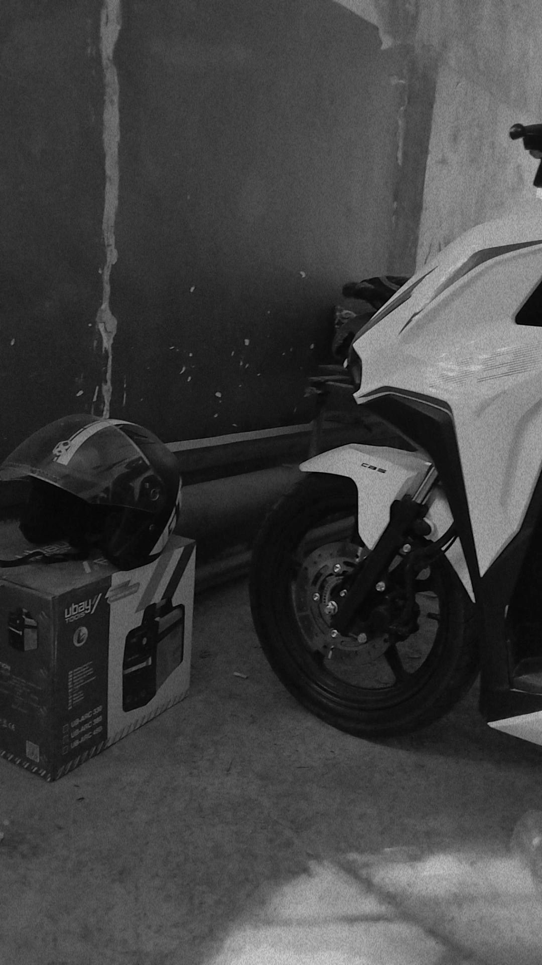 Skuter sotiladi  s2