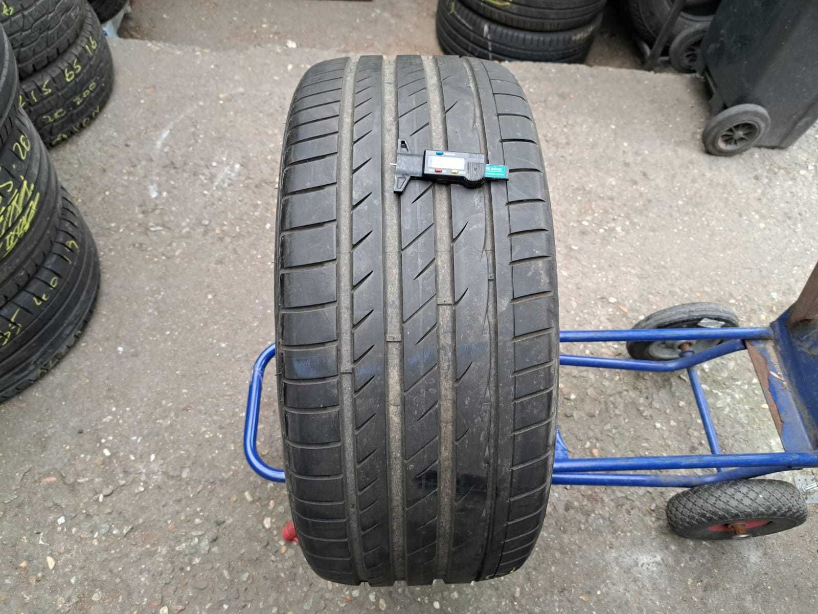 O anvelopa 275/40 R20 Laufen