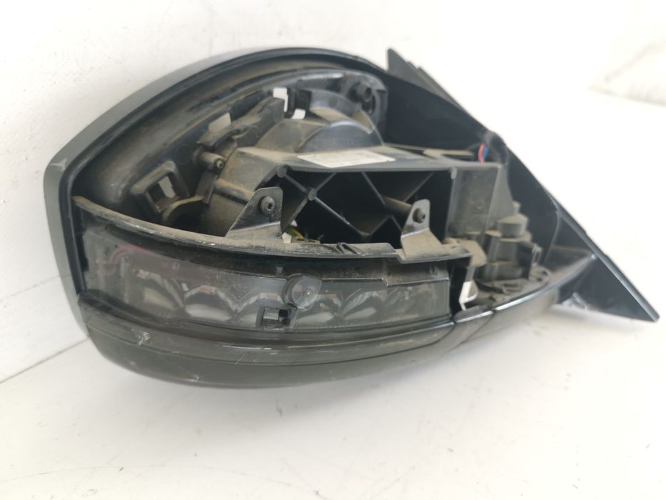 Ягуар Е-Пейс / Jaguar E-Pace Оригинално огледало в добро състояние