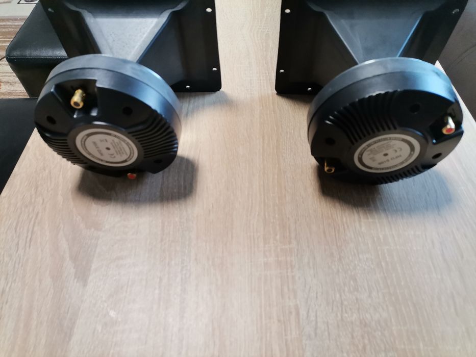 Чисто нови драйвери с рупори