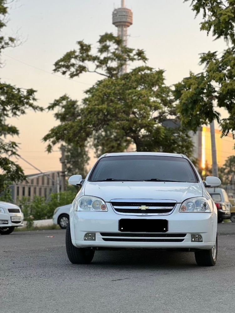 Lacetti 1,8 4 pozitsa avtomat