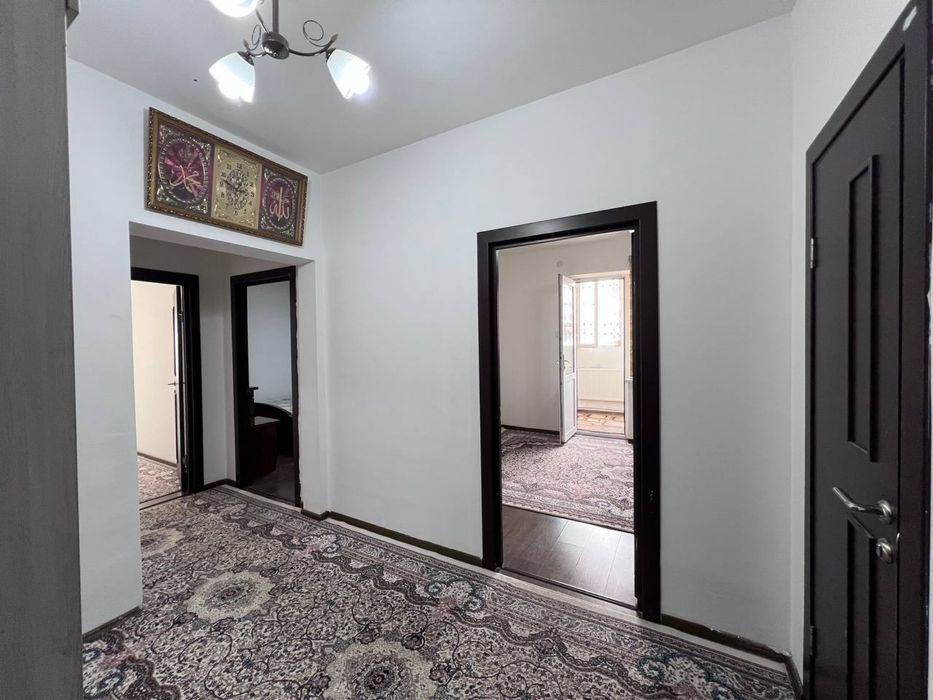 УЙ СОТИЛАДИ СРОЧНО Янгихайот тумани 10-худуд 9/3/3 68 квадрат