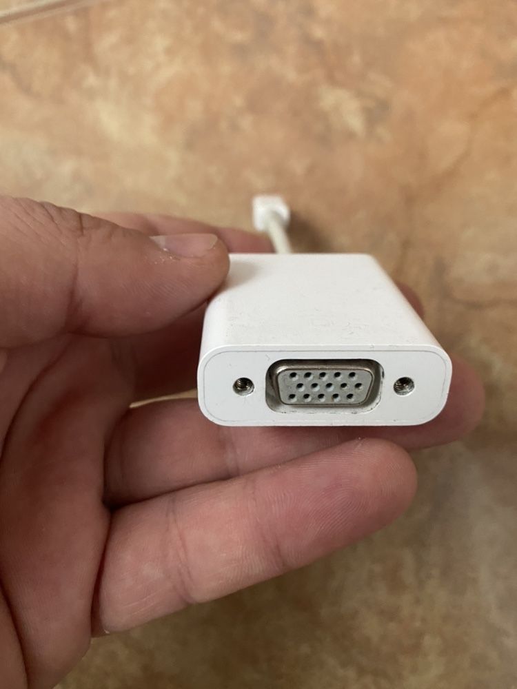 Adaptor original Apple VGA - Thunderbolt