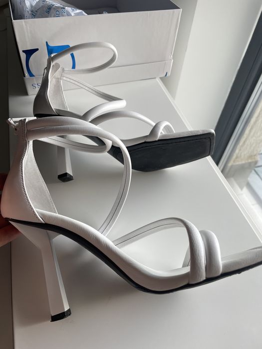 GUESS  Sandale Leance - alb