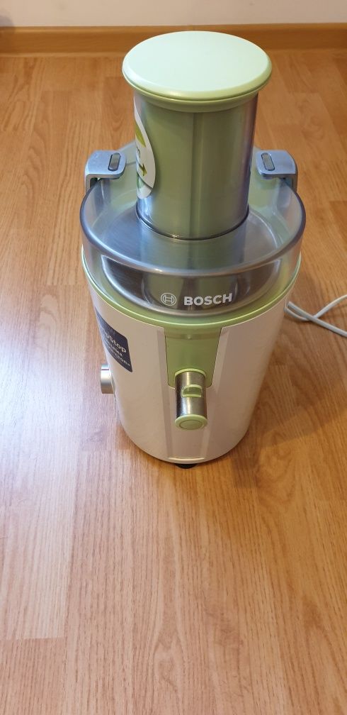 Vand storcator de fructe si legume Bosch
