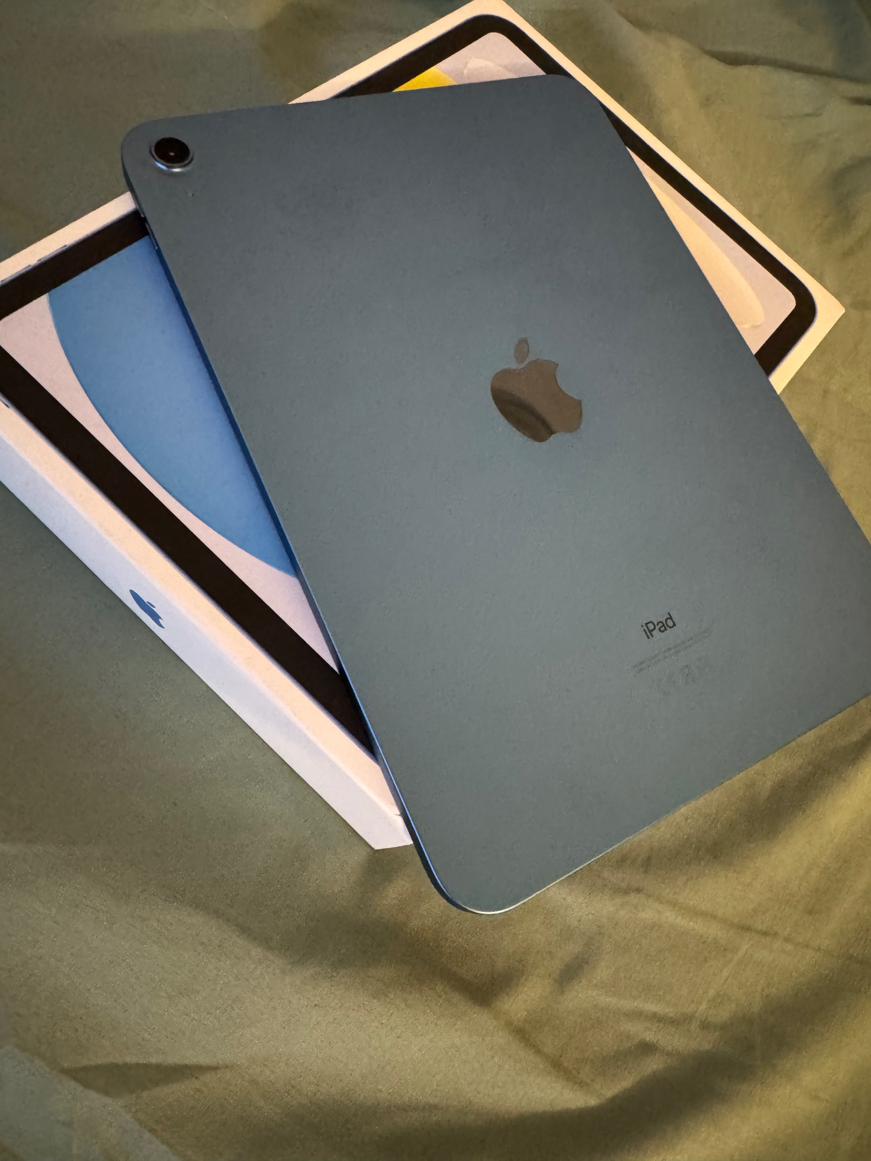 Apple iPad 10 (2022), 10.9", 256GB, Wifi, Blue