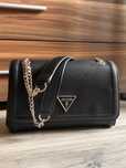 Дамска чанта Guess