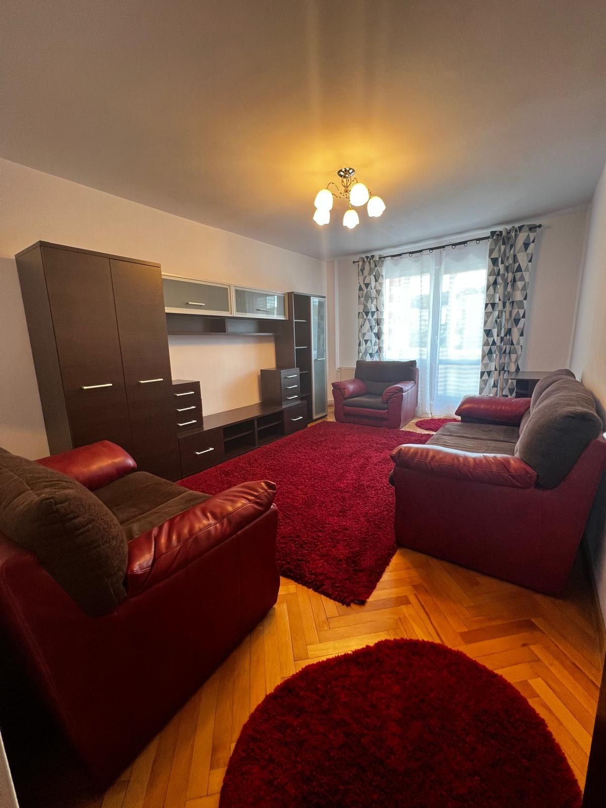 Chirie apartament cu două camere