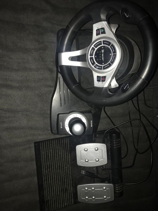 Volan TRACER 4în1 poate fi folosit la PC , PS 3 ,PS4 XBOX ONE