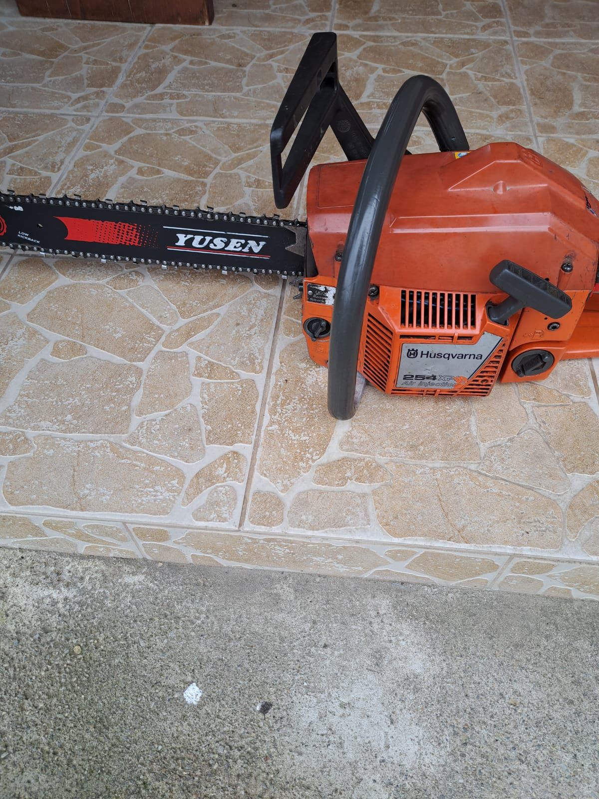 Vind stihl si husgvarna mai multe m.odele instare perfecta de functi