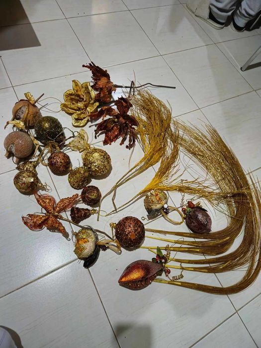 Brad de Craciun cu accesorii incluse