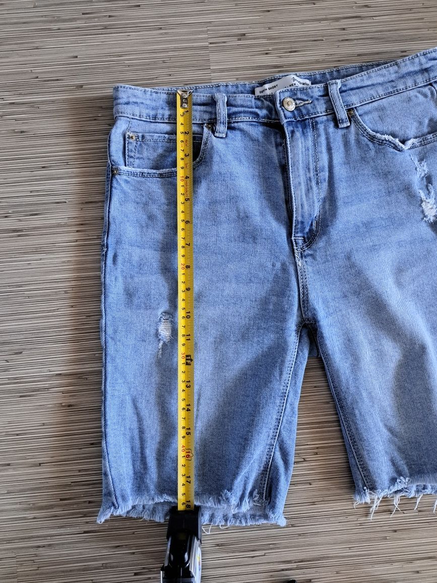 Pause jeans и  Stradivarius  Къси панталони
