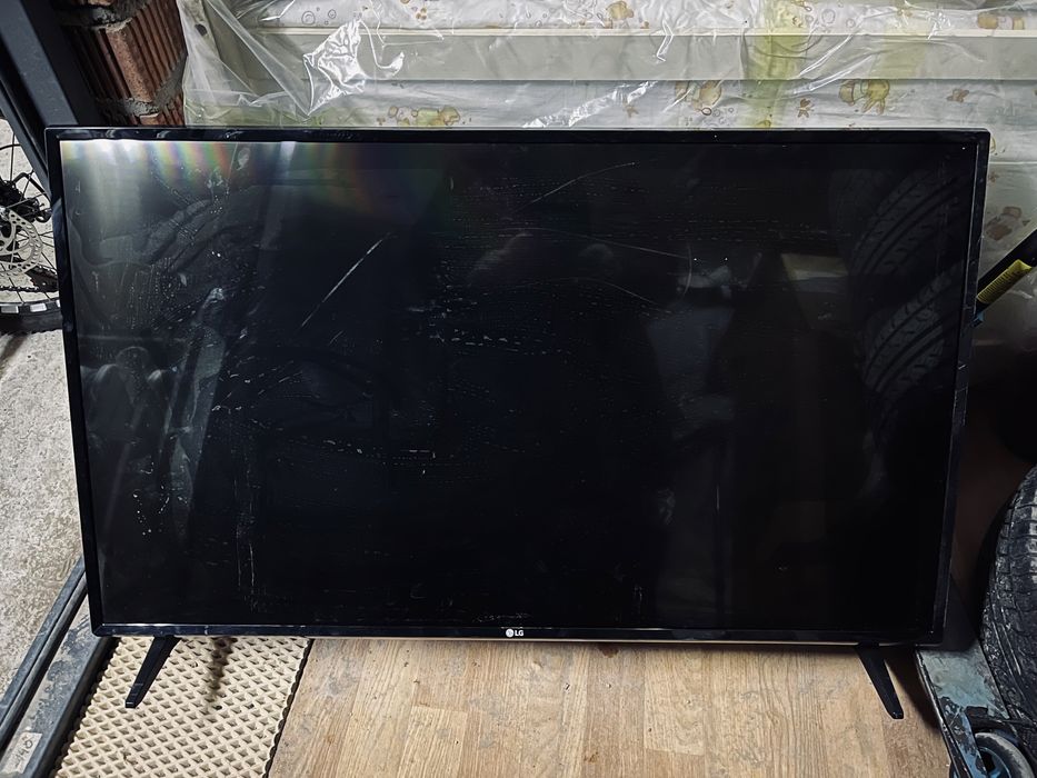 Продам телевизор LG