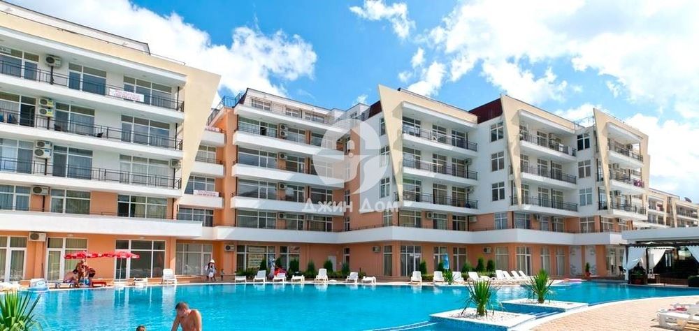 Продава се Двустаен апартамент в к.к. Слънчев бряг - 71 кв.м за 1212 €/кв.м - Снимка #8