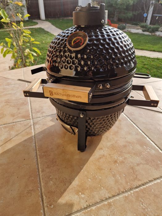 Kamado - Gratar cu afumatoare