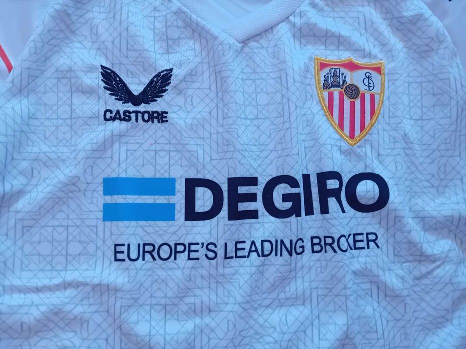 Чисто нов оригинален екип на Севиля