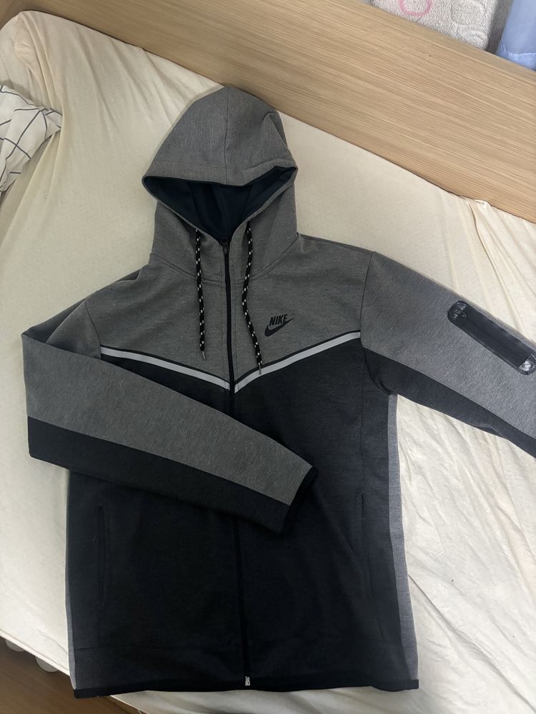 Nike tech fleece