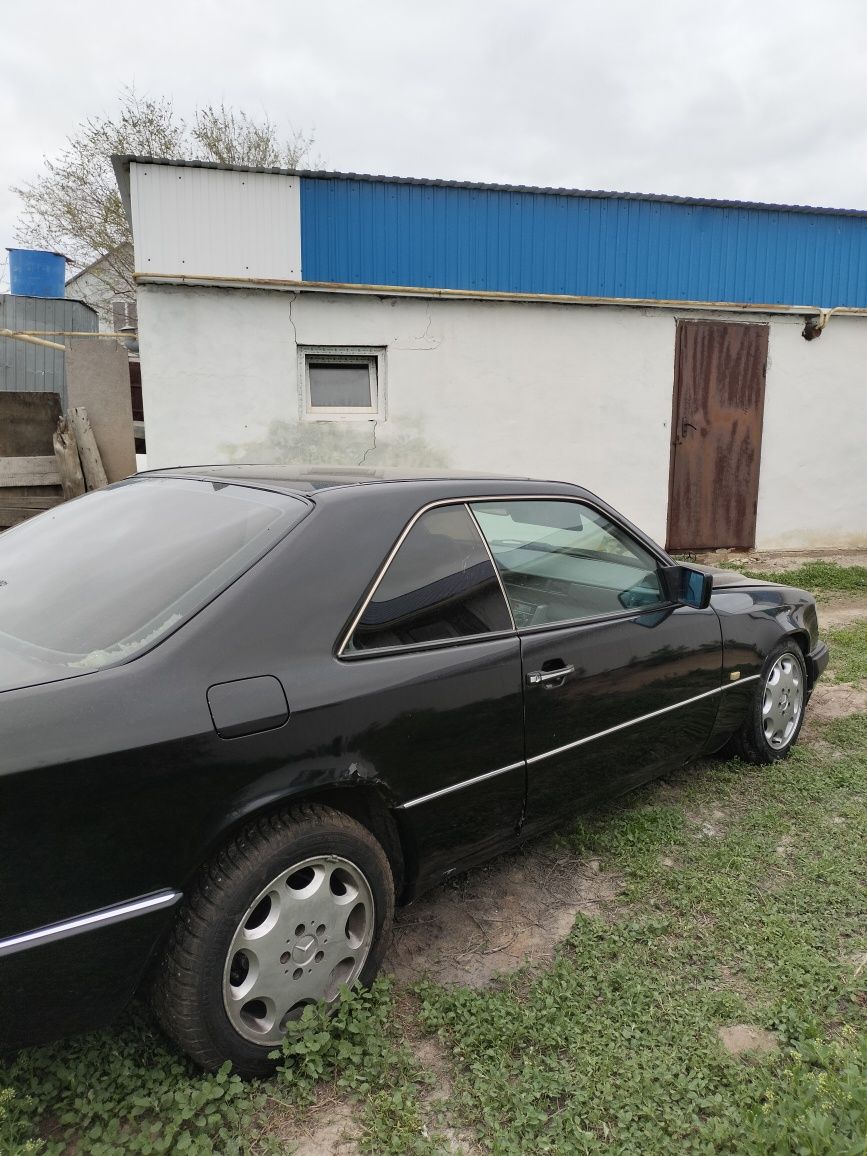 W124 coupe e230 c124 coupe e230