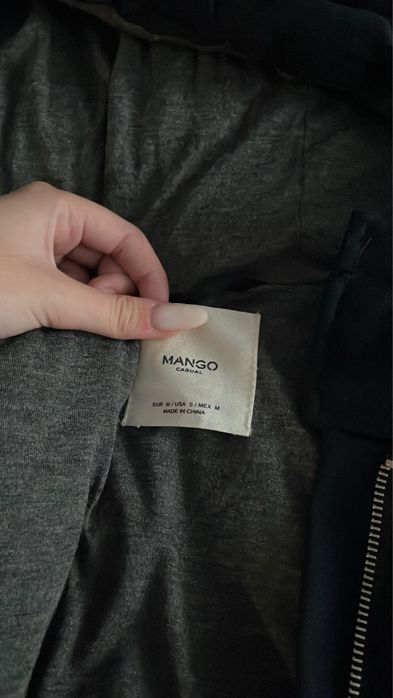 Geacă firma Mango Casual