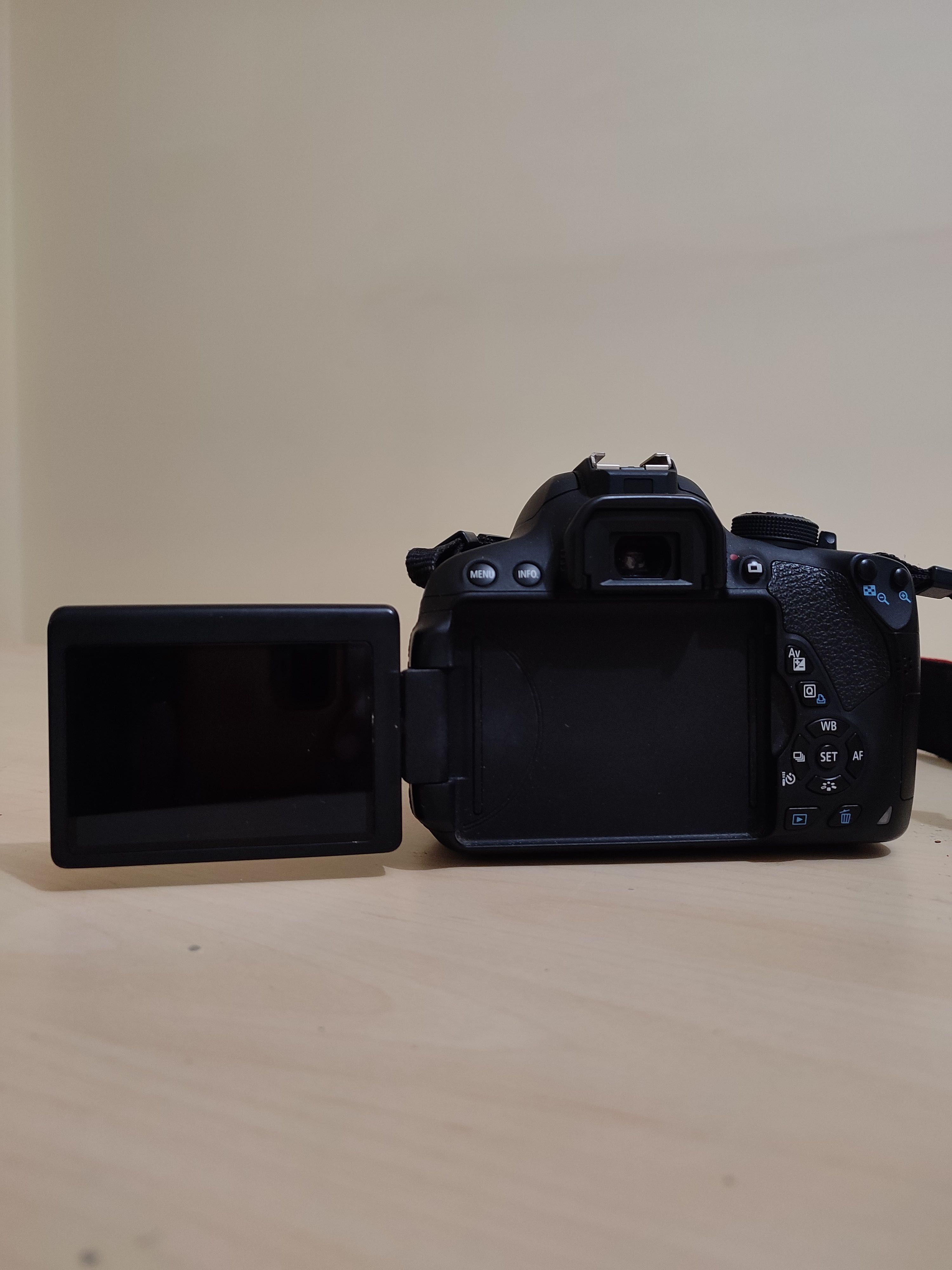 Canon 700d good condition