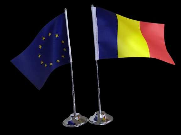 Set 2 stegulete pentru birou, Romania si Uniunea Europeana