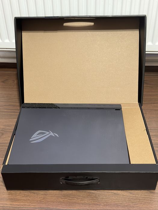 Laptop Gaming Asus Rog Strix G513RC ryzen 7 , ddr5 , rtx