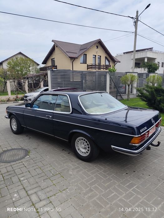 Mercedes W123 Coupe 230 CE Istorică
