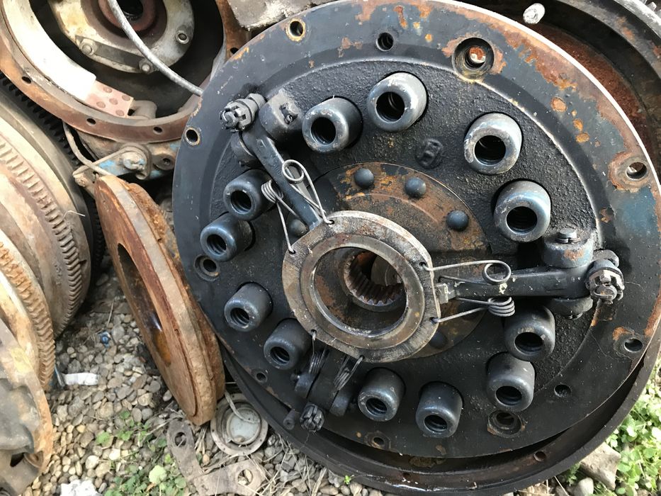 Utb pinioane diferential ambreaje utb 650