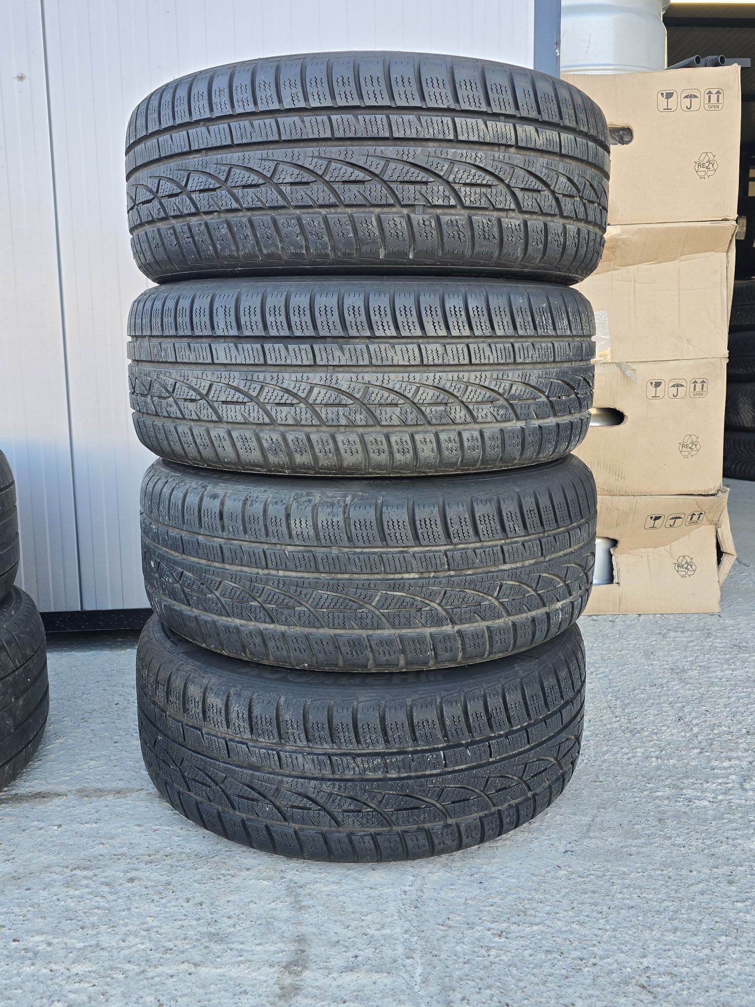 4 Броя 205/55/16 Hankook 2x6,2mm 2x6mm