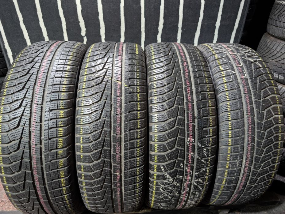 225/60R18 Hankook 6mm iarna in perfecta stare